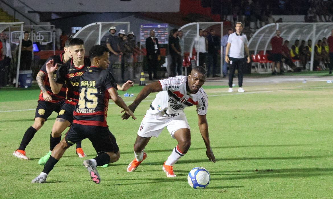 Série B: Sport marca nos acréscimos e empata com Botafogo-SP