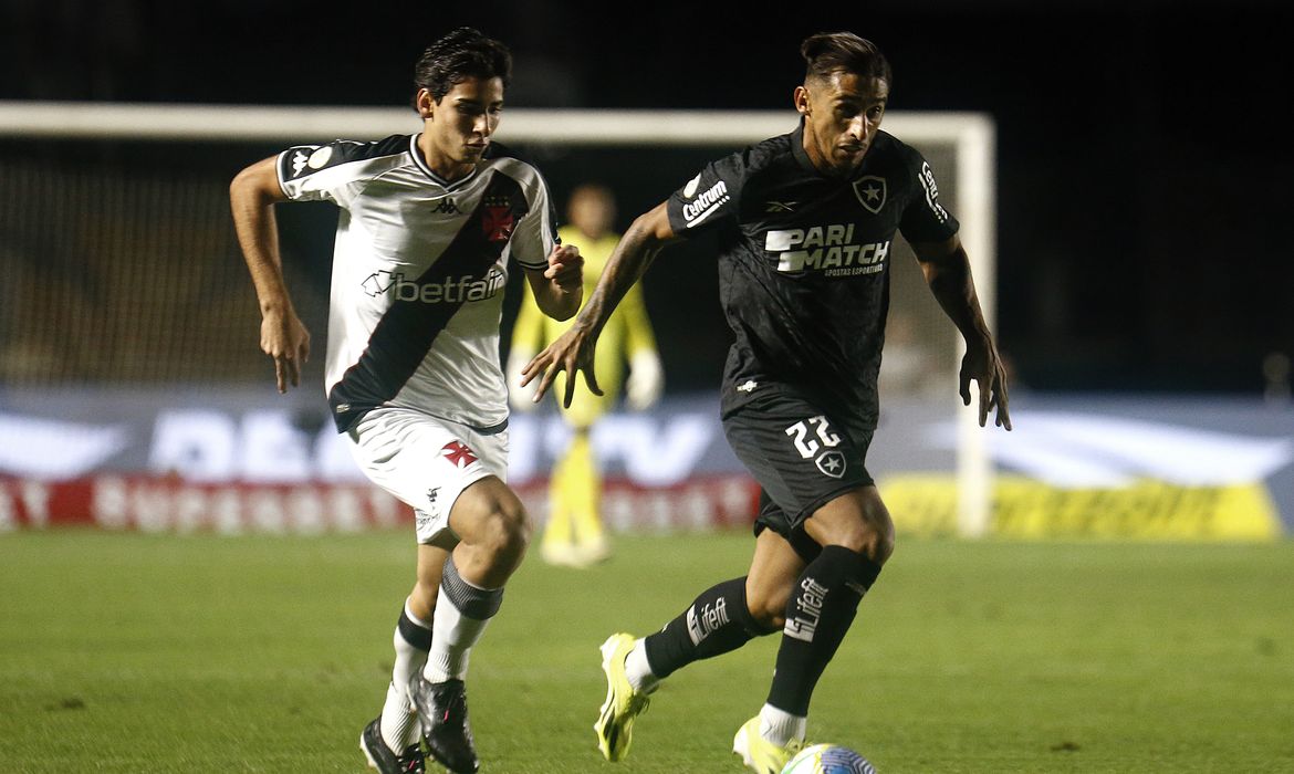 Vasco arranca empate com o Botafogo em São Januário