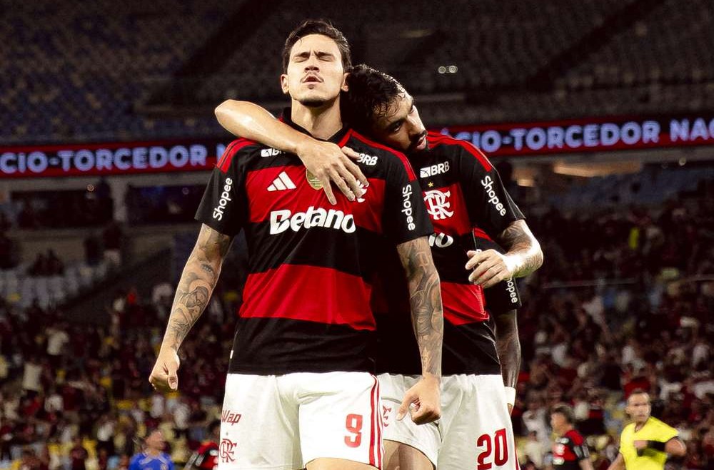 Flamengo atropela Sampaio Corrêa por 7 a 1 e garante vaga nas quartas do Campeonato Carioca