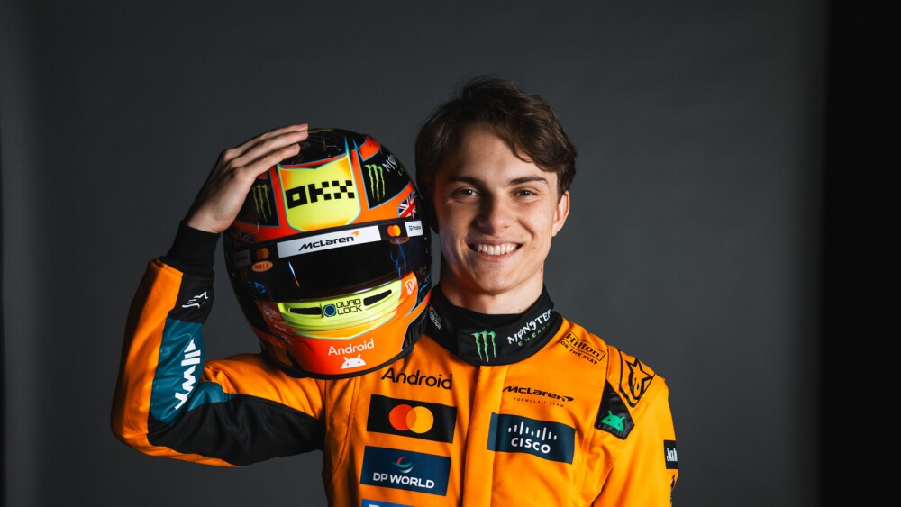 Oscar Piastri aprova ritmo da McLaren nos testes de pré-temporada da F1 no Bahrein e projeta adaptação aos novos carros