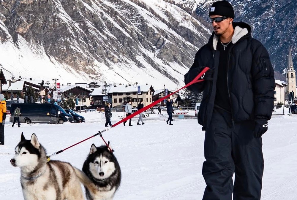 Gabriel Medina troca ondas pela neve e experimenta snowboard em sede das Olimpíadas de Inverno 2026