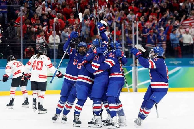 Seleção feminina de hóquei dos EUA recusa convite do presidente Trump para o State of the Union