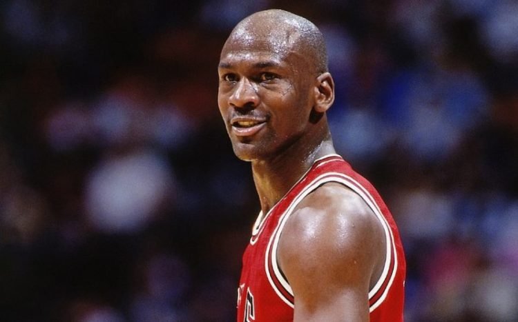 Os 10 jogadores mais difíceis de marcar na história da NBA