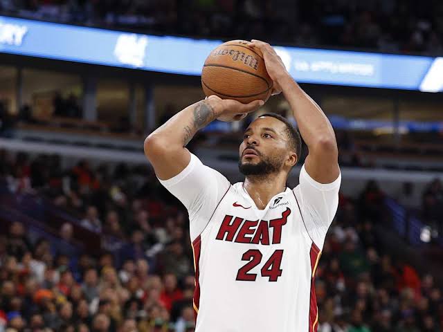 Norman Powell deixa o Miami Heat e assina contrato de dois anos com o Chicago Bulls